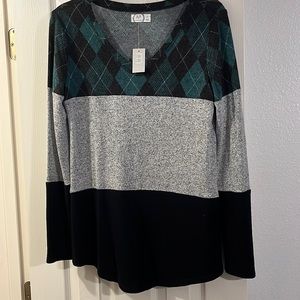 Maurices sweater extra small. Brand new never worn still has tag.